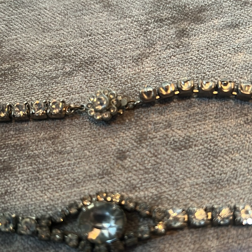 Gorgeous Vintage rhinestone choker 14” not adjustable - Picture 3 of 7